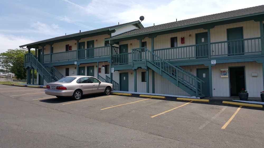 Safari Inn Motel Winston Kültér fotó