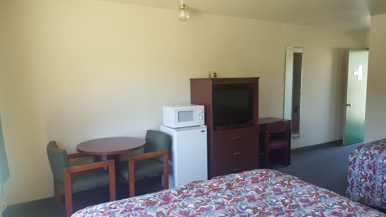 Safari Inn Motel Winston Kültér fotó